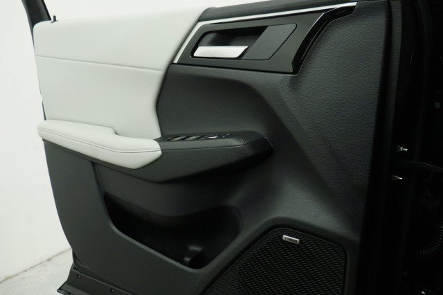 New 2026 Mitsubishi Outlander SE FWD image 15