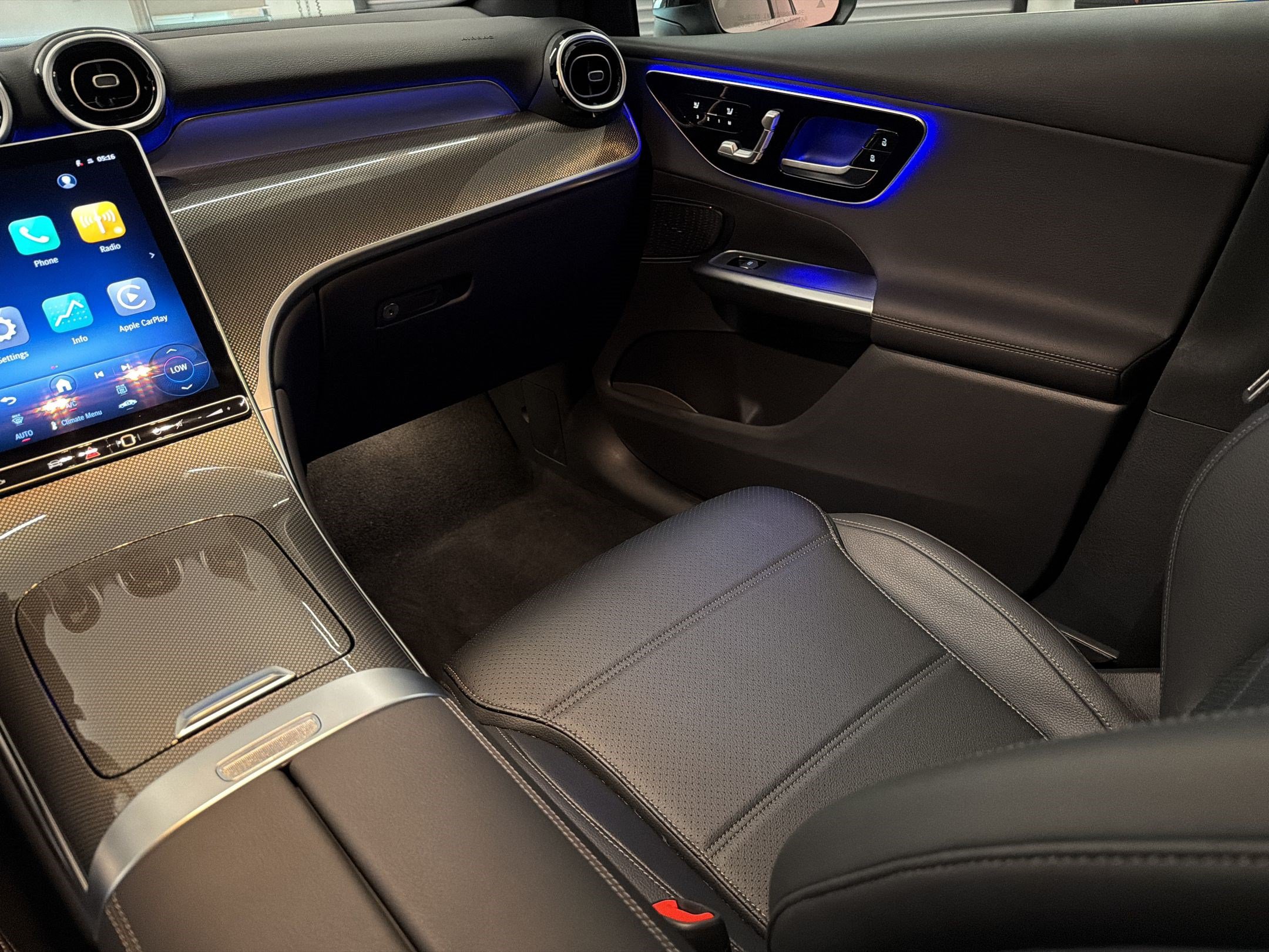 Certified 2026 Mercedes-Benz GLC 300 image 25