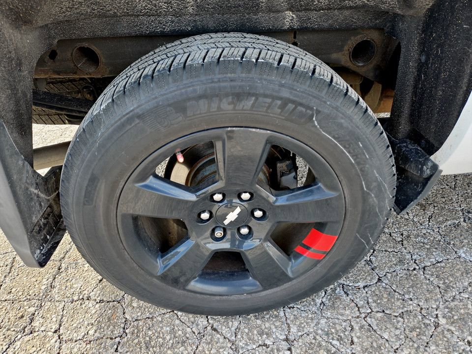 Used 2018 Chevrolet Silverado 1500 LTZ Z71 w/ Redline Edition image 35