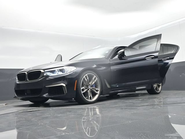 Used 2018 BMW M550i xDrive AWD/4WD image 74