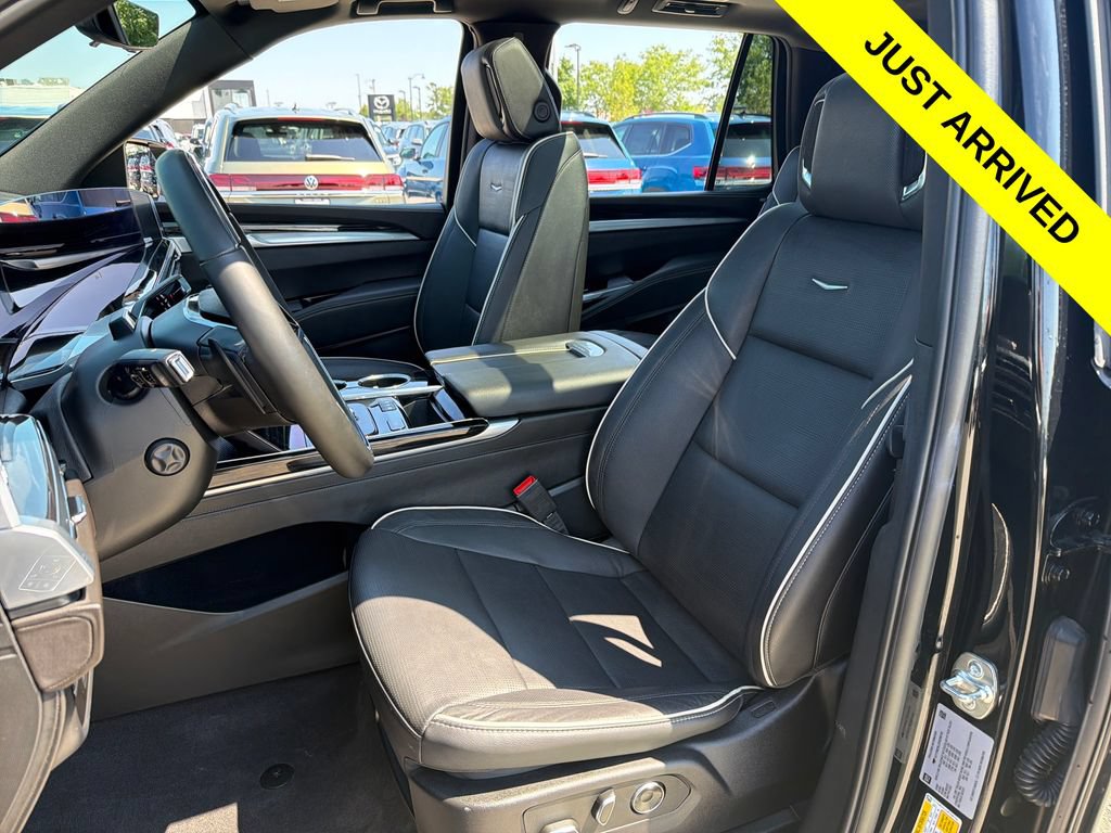Used 2025 Cadillac Escalade Sport w/ LPO, ONYX Package AWD/4WD image 7