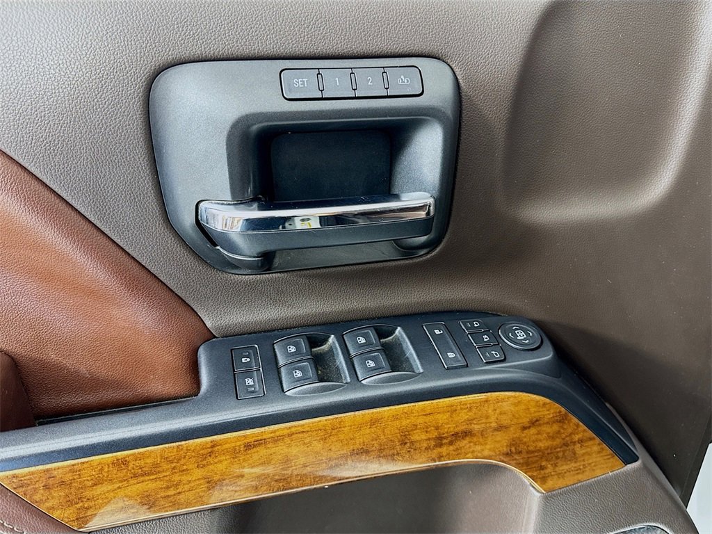 Used 2016 Chevrolet Silverado 3500 High Country image 15