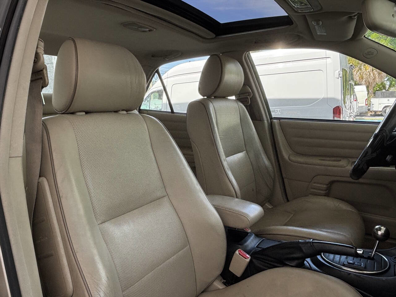 Used 2005 Lexus IS 300 RWD image 31