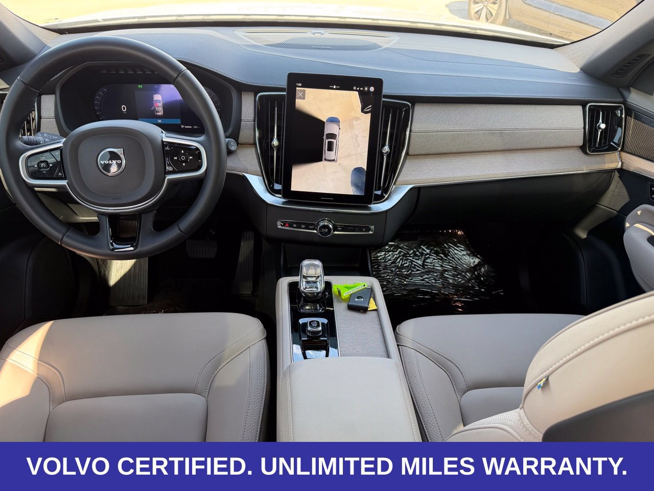 Certified 2026 Volvo XC90 B6 Plus AWD/4WD image 17