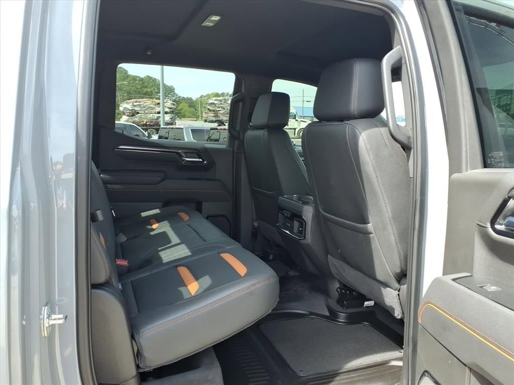 Used 2025 GMC Sierra 1500 AT4 w/ AT4 Premium Package image 14