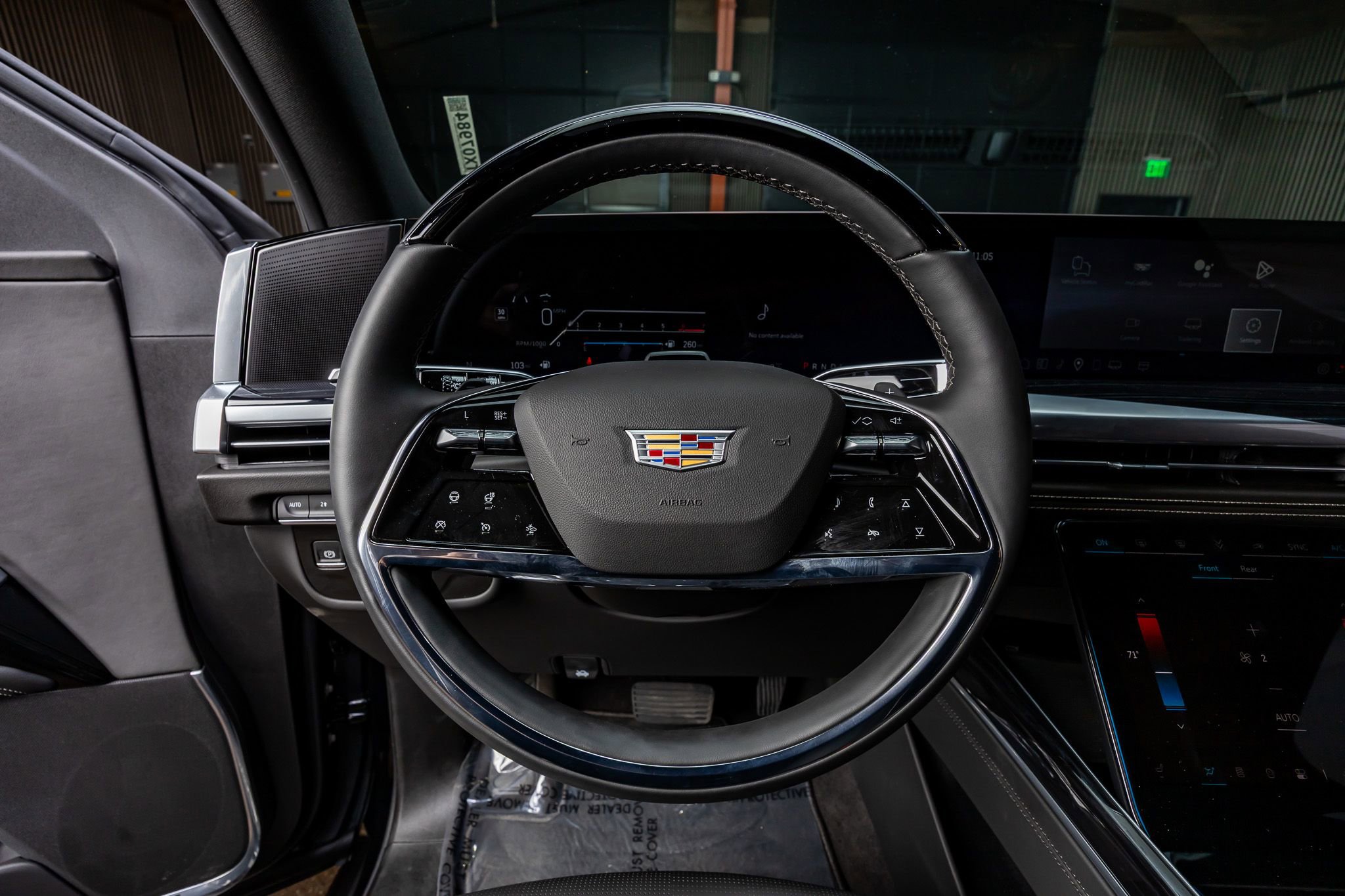 Used 2026 Cadillac Escalade ESV Sport w/ LPO, ONYX Package AWD/4WD image 19