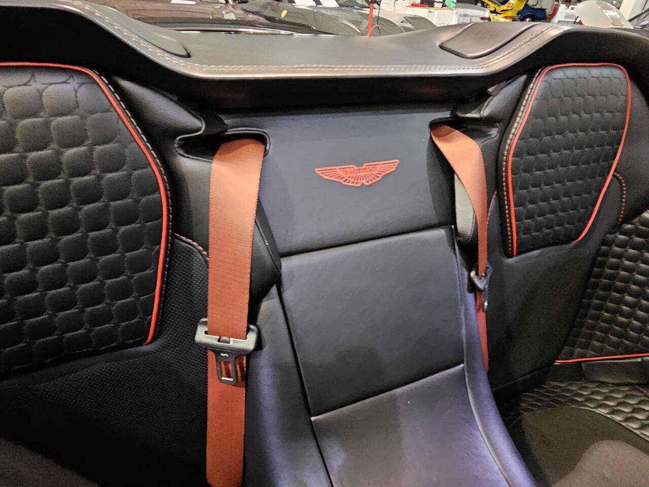 Used 2014 Aston Martin Vanquish Volante image 40