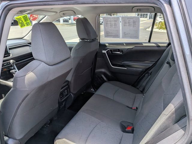 Used 2025 Toyota RAV4 XLE FWD image 14