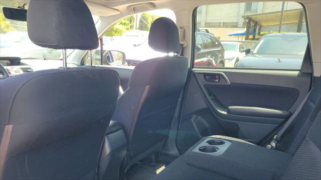 Used 2018 Subaru Forester 2.5i Premium w/ All-Weather Package AWD/4WD image 13