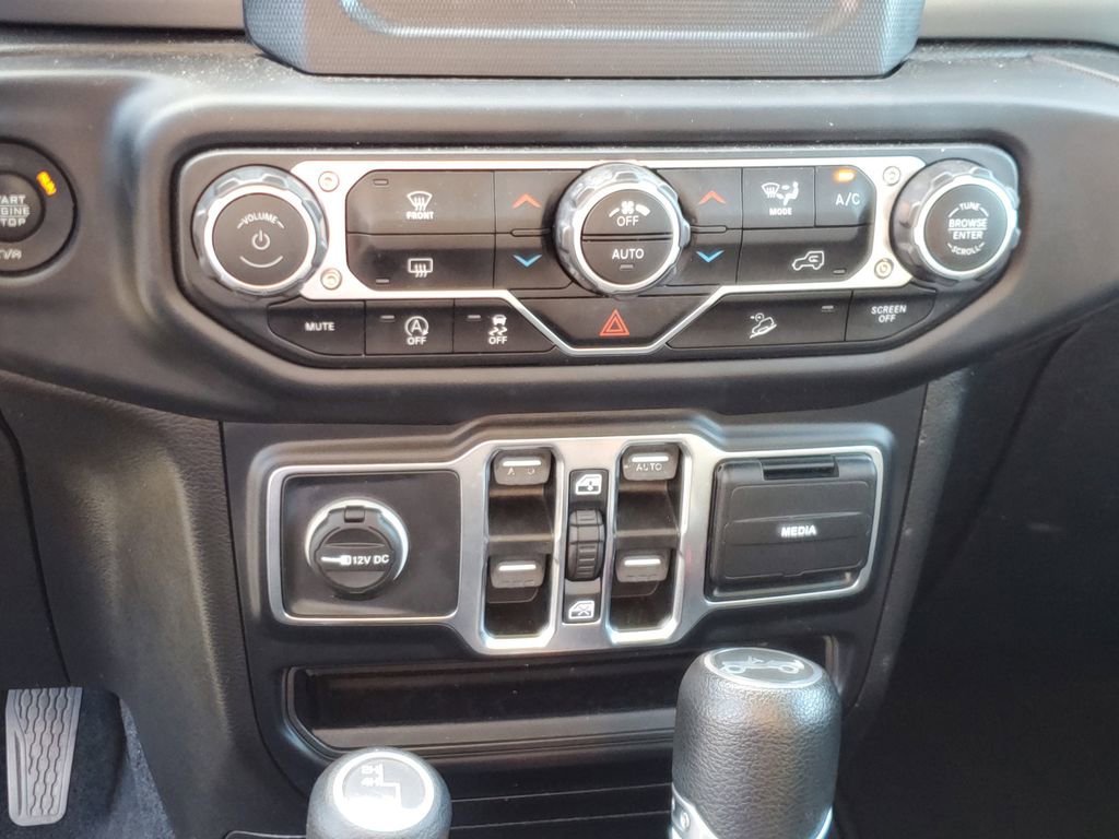 Used 2019 Jeep Wrangler Unlimited Sport S image 25