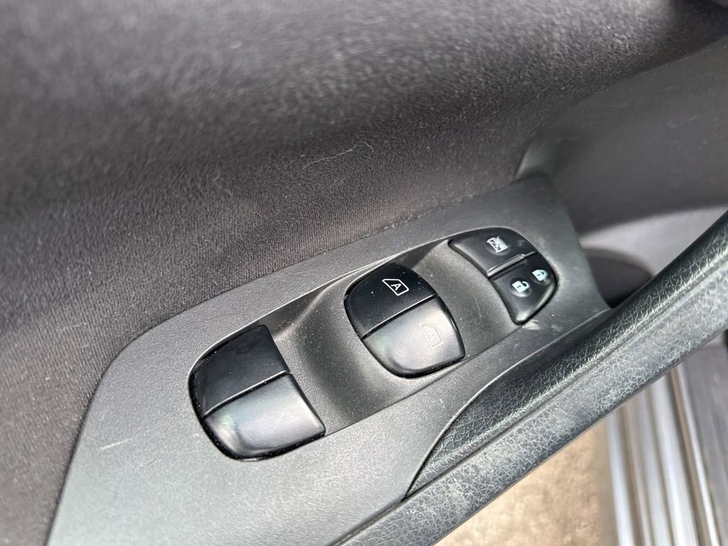 Used 2015 Nissan Altima 2.5 SV w/ Convenience Package image 15