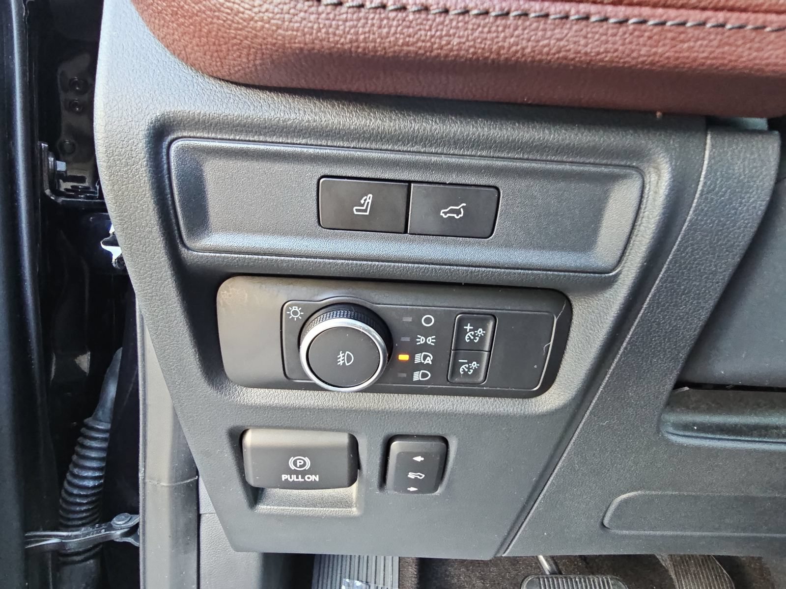 Used 2022 Ford Expedition Limited AWD/4WD image 26