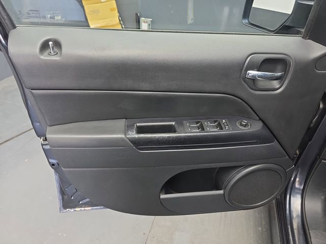 Used 2015 Jeep Patriot High Altitude image 14