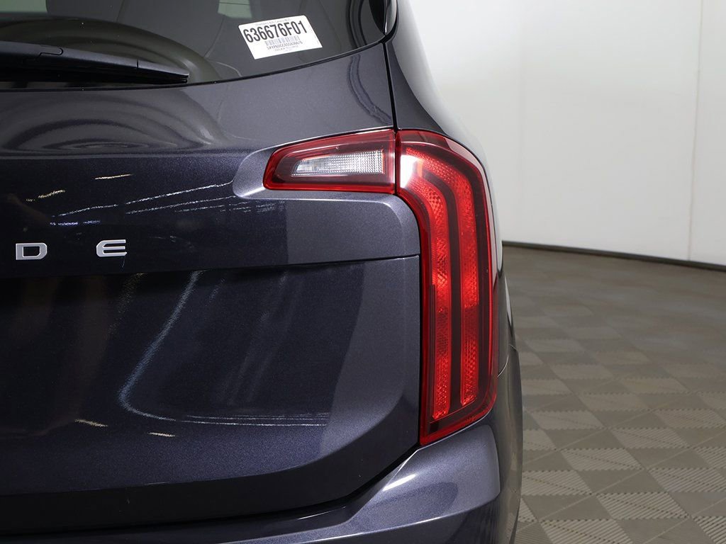 Used 2025 Kia Telluride S image 17