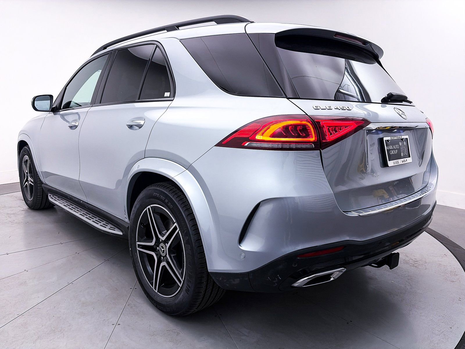 Used 2023 Mercedes-Benz GLE 450 4MATIC w/ AMG Line Exterior image 16