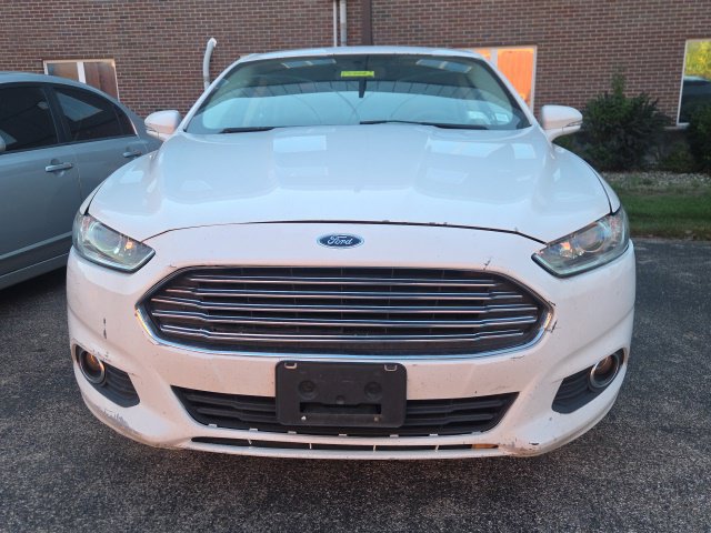 Used 2014 Ford Fusion SE w/ Equipment Group 202A FWD image 4
