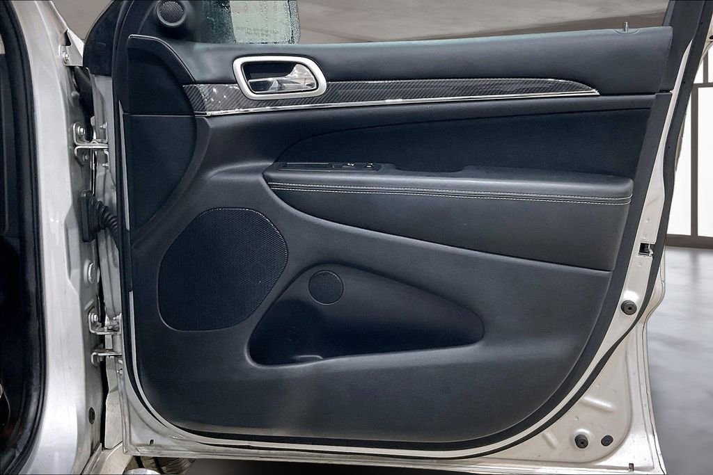 Used 2012 Jeep Grand Cherokee SRT8 w/ Luxury Group II image 24