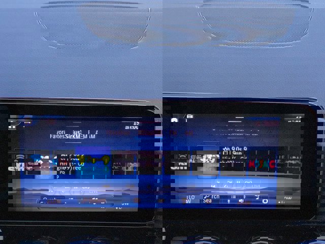 Used 2025 Mercedes-Benz GLA 250 image 18