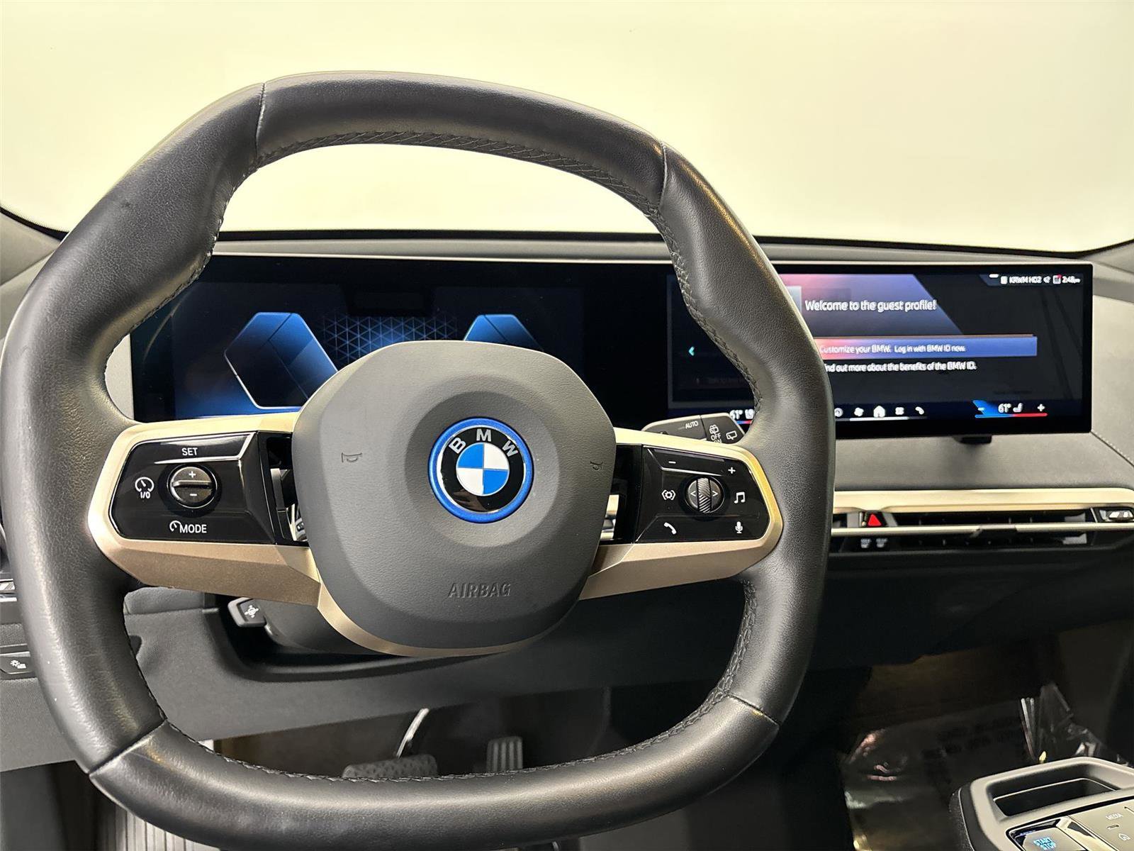 Certified 2024 BMW iX xDrive50 w/ Premium Package AWD/4WD image 22