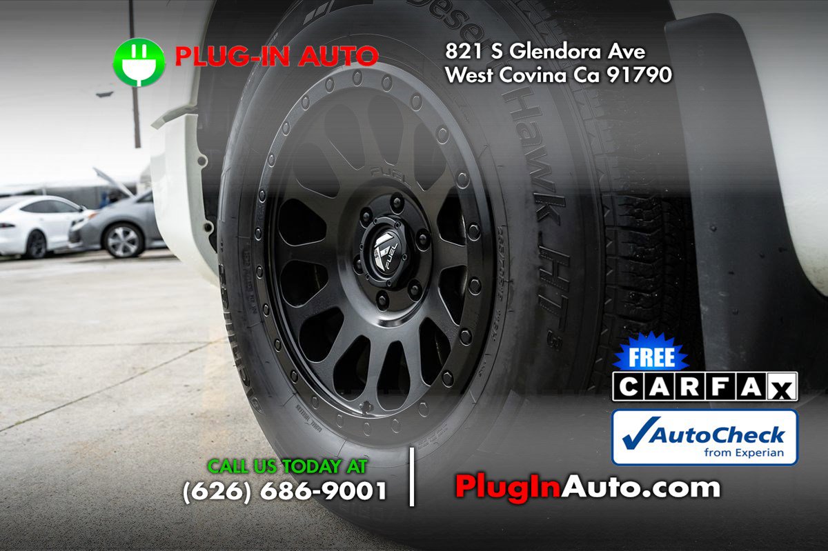 Used 2021 Nissan Titan S w/ S Utility Package image 3