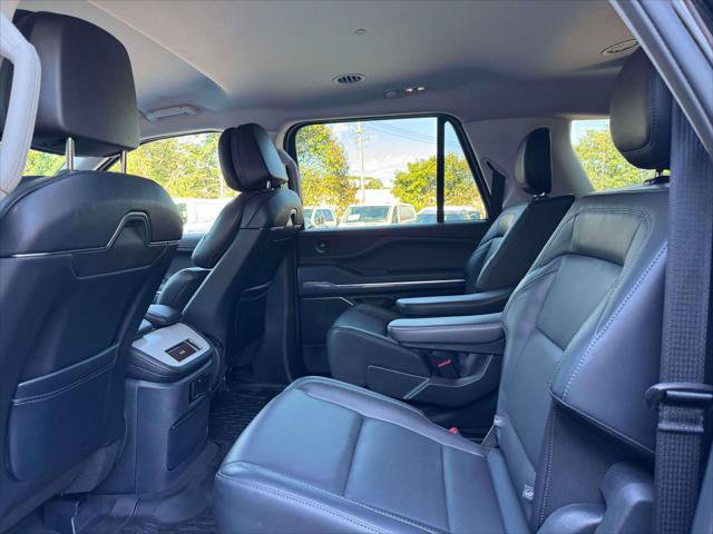 Used 2026 Lincoln Navigator L Premier AWD/4WD image 13