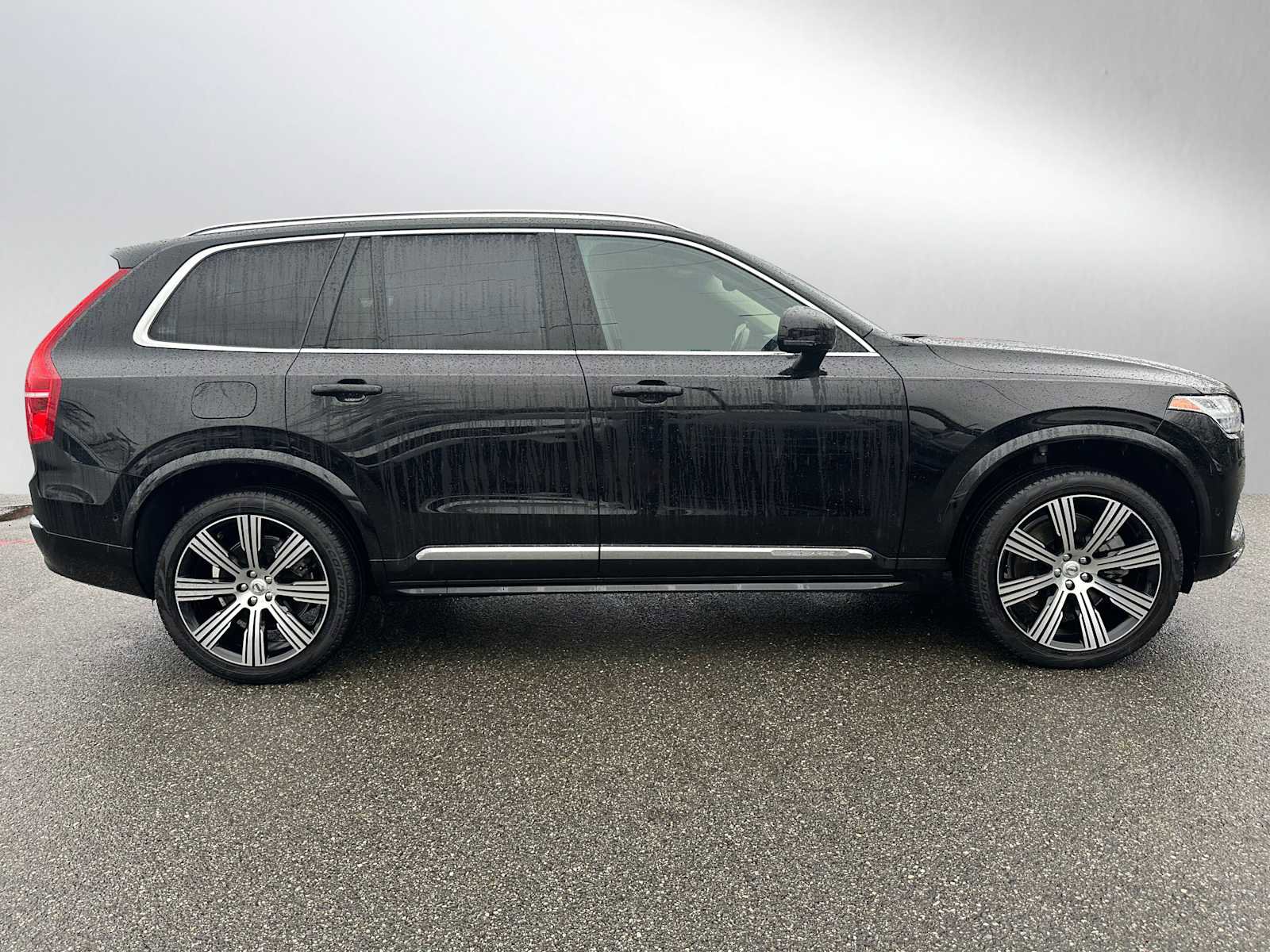 Certified 2024 Volvo XC90 T8 Ultimate image 2