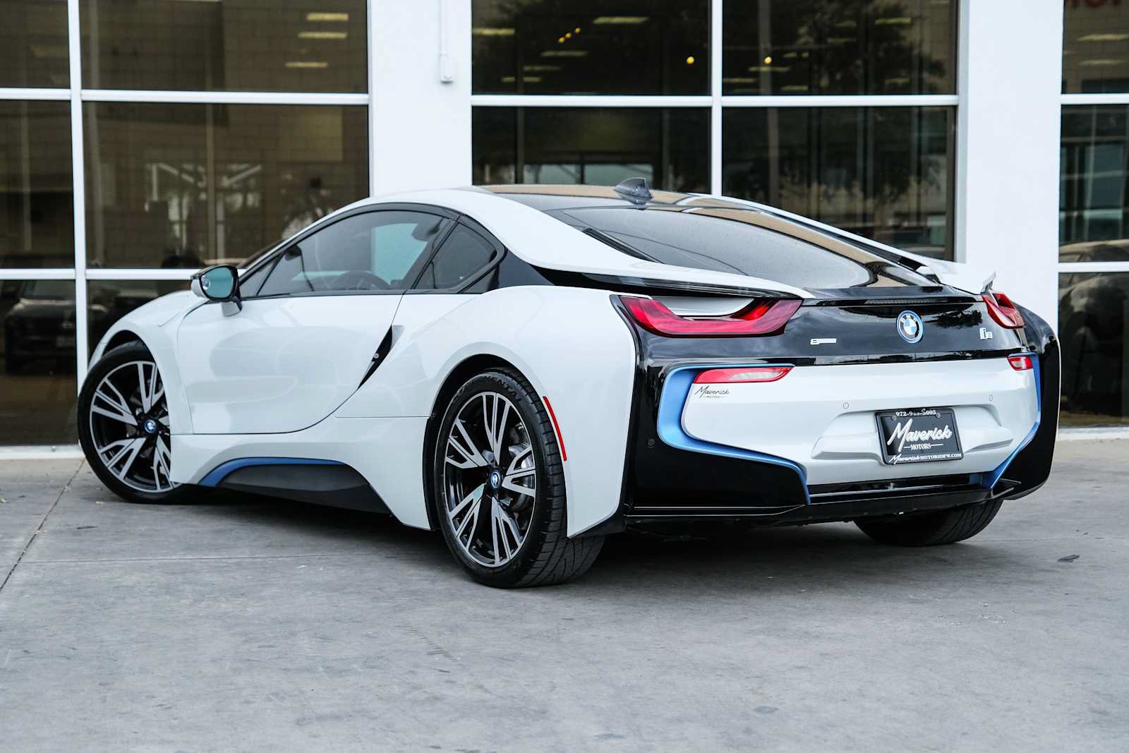 Used 2015 BMW i8 AWD/4WD image 14