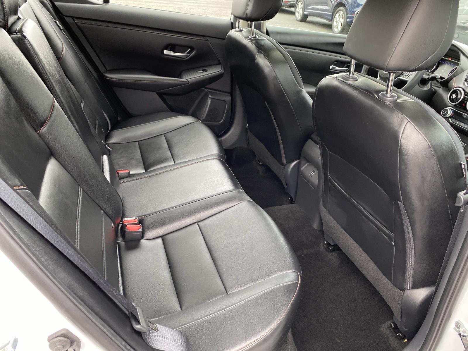 Used 2023 Nissan Sentra SR w/ SR Premium Package FWD image 25