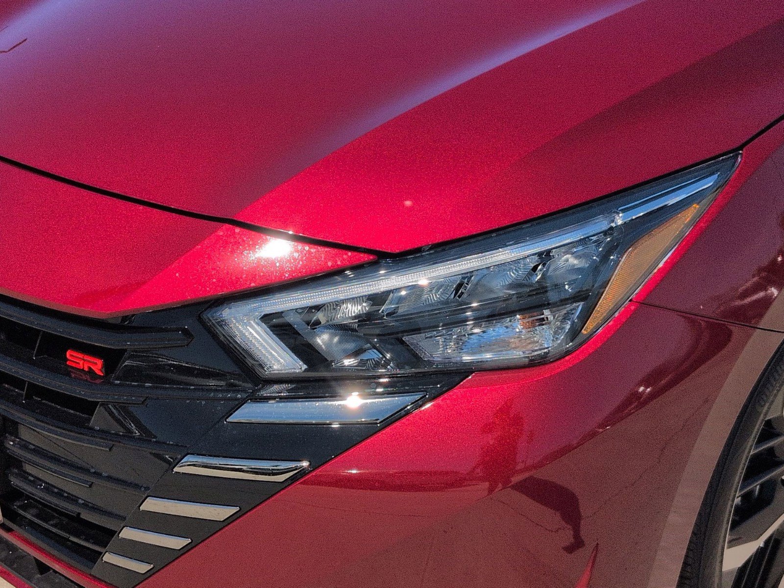 New 2025 Nissan Versa SR w/ Trunk Package image 8