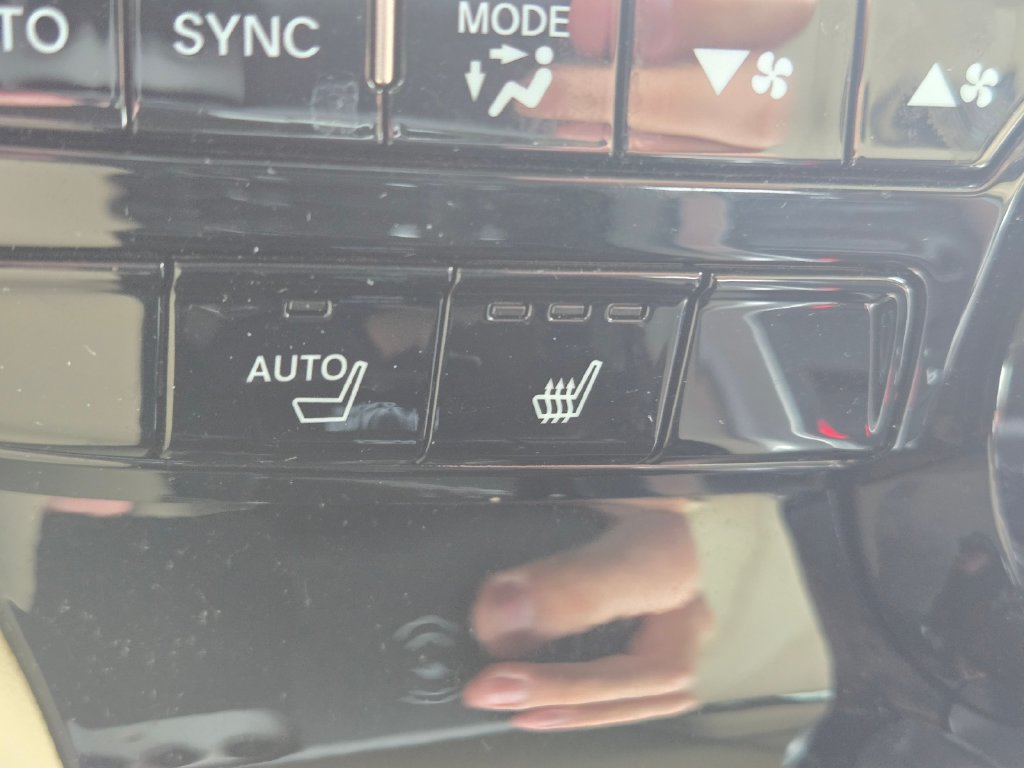 Used 2023 Acura MDX SH-AWD image 28