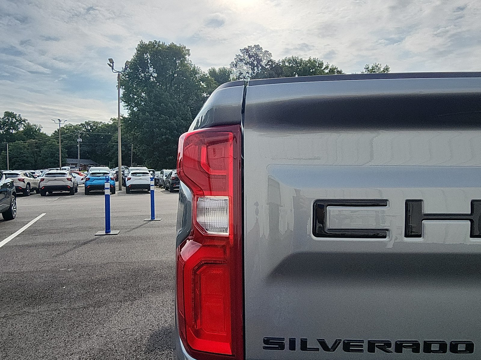 New 2026 Chevrolet Silverado 1500 RST w/ Z71 Off-Road Package AWD/4WD image 13