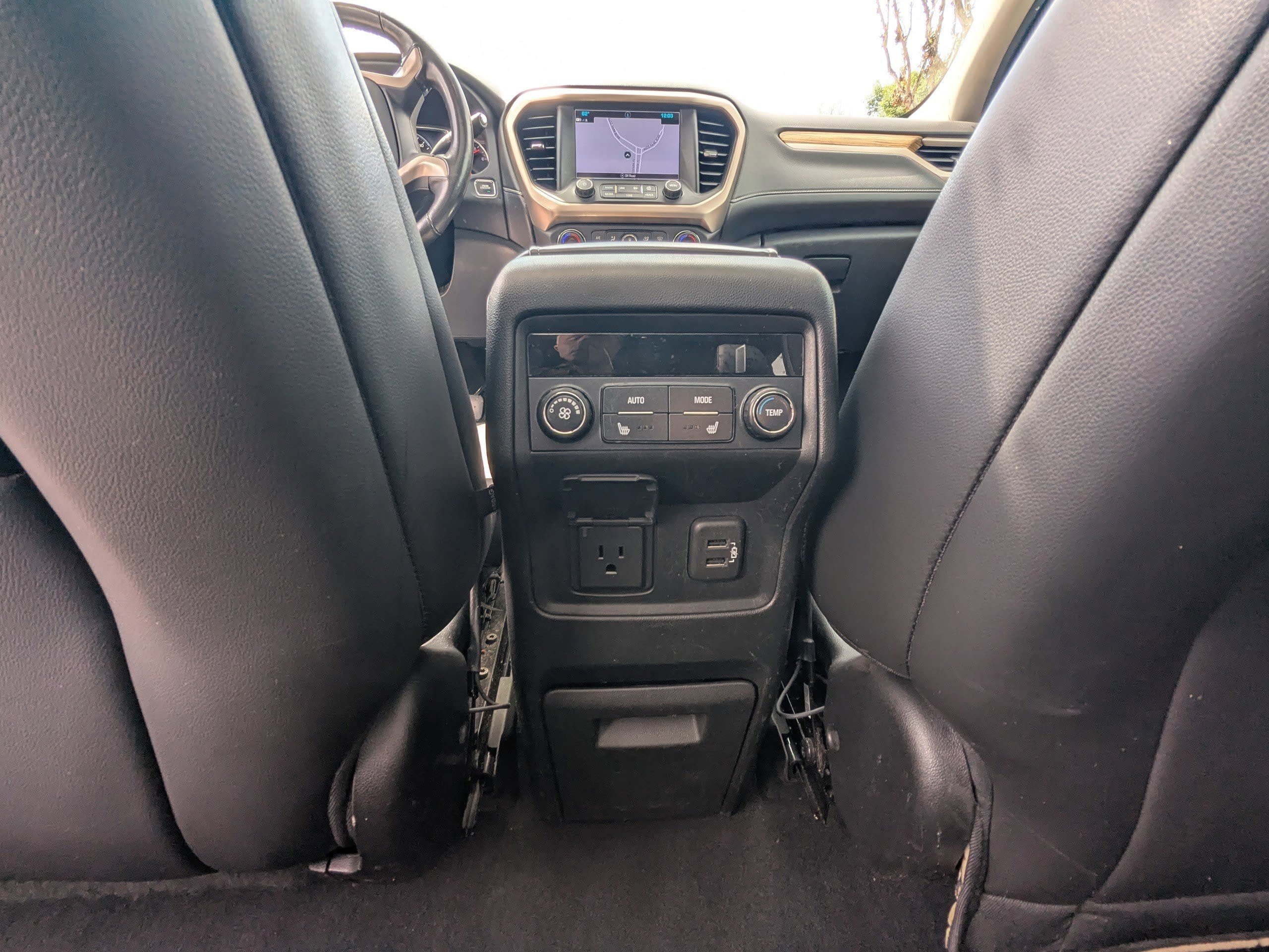 Used 2019 GMC Acadia Denali w/ Technology Package FWD image 15