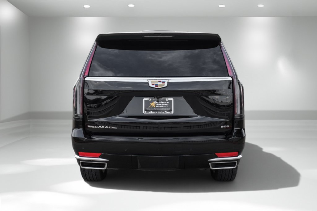 Used 2023 Cadillac Escalade ESV Premium Luxury RWD image 8