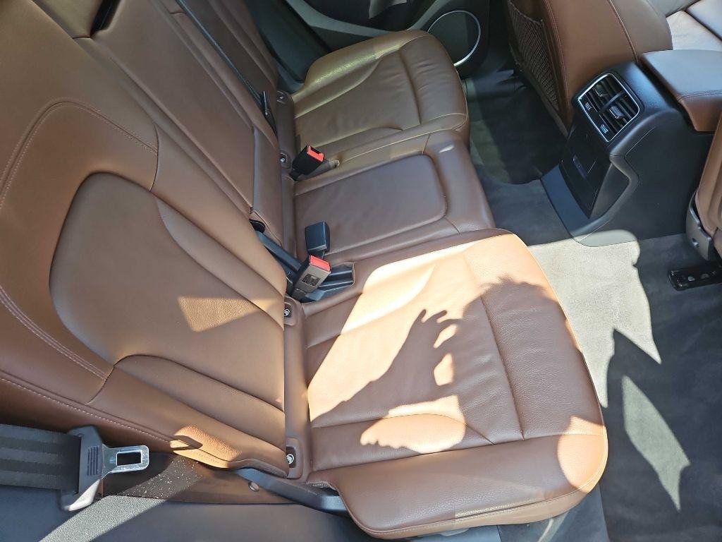 Used 2017 Audi Q5 2.0T Premium Plus w/ Technology Package AWD/4WD image 12