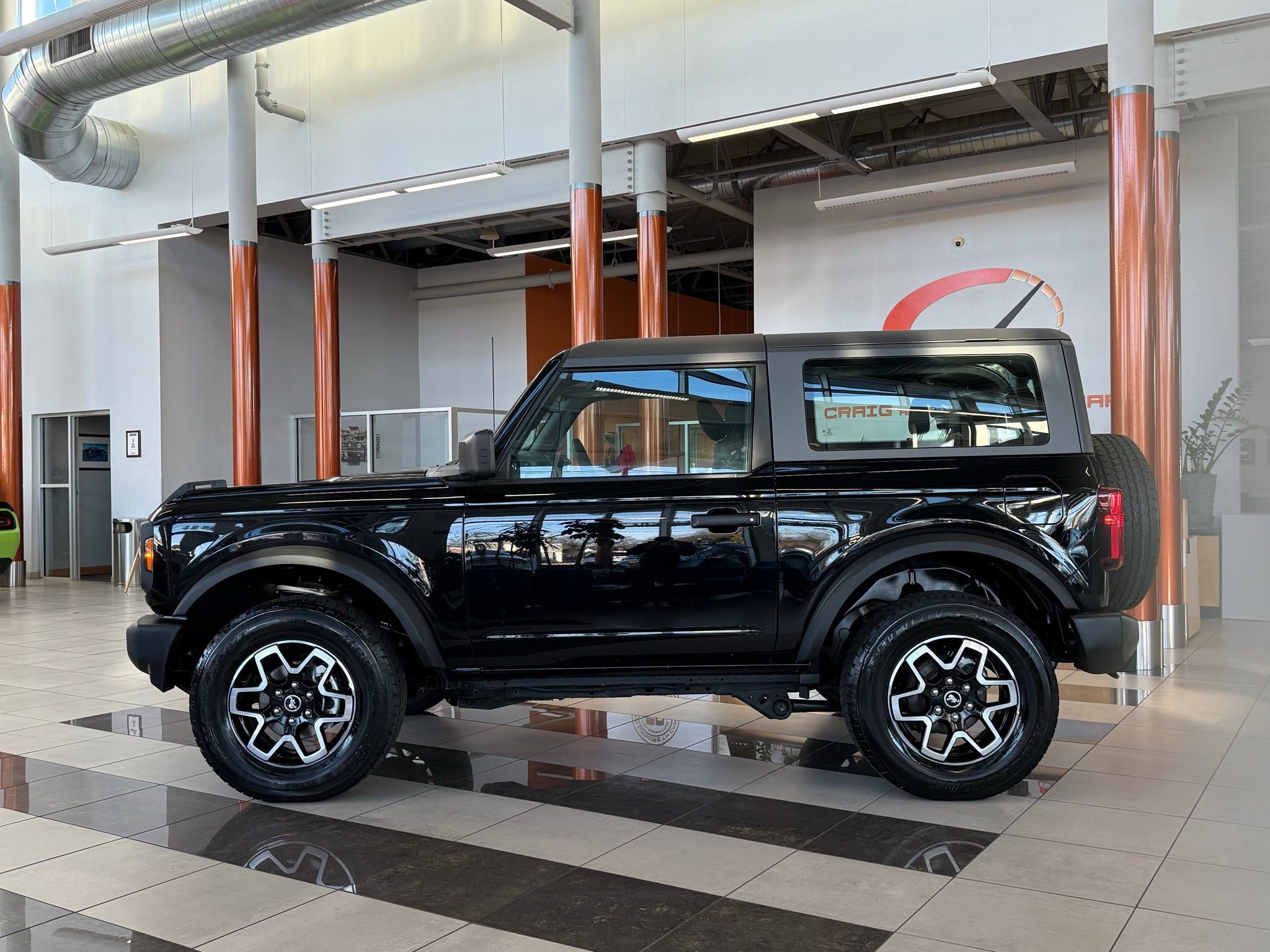Used 2022 Ford Bronco 2-Door image 4