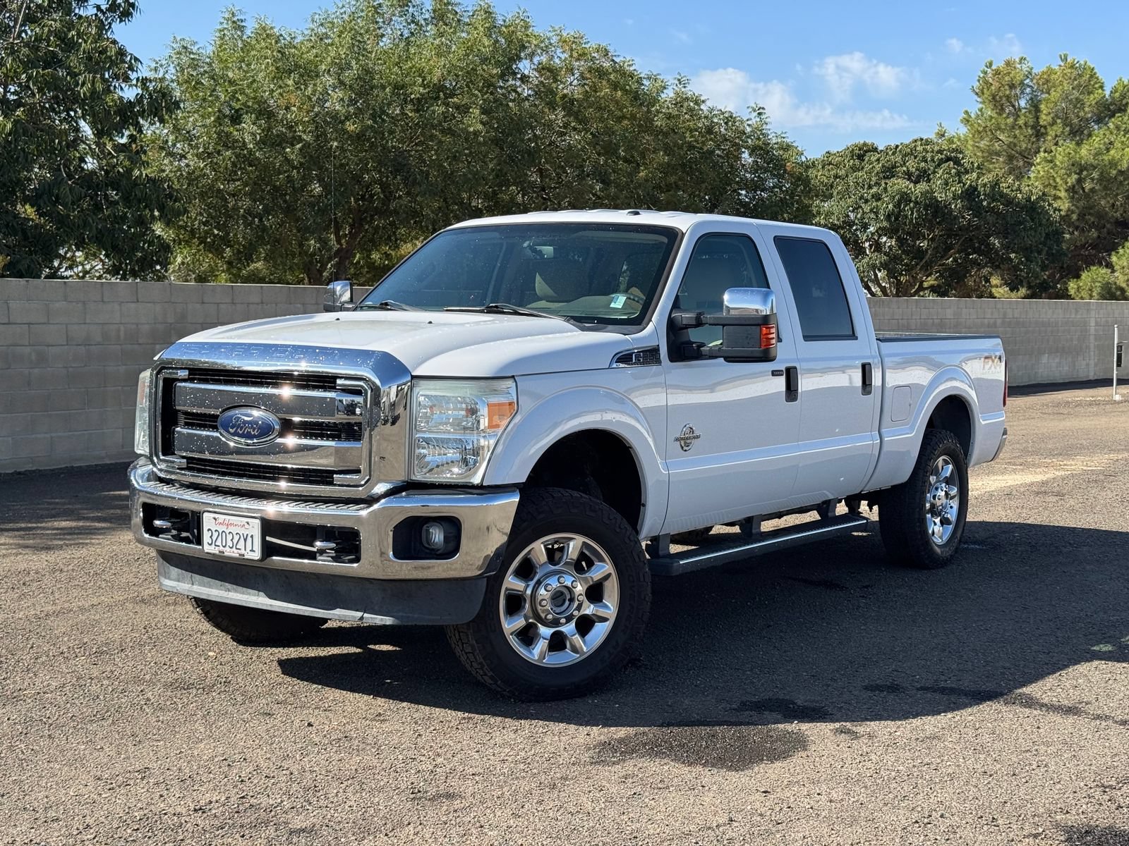 Used 2016 Ford F250 XLT w/ XLT Premium Package AWD/4WD image 9