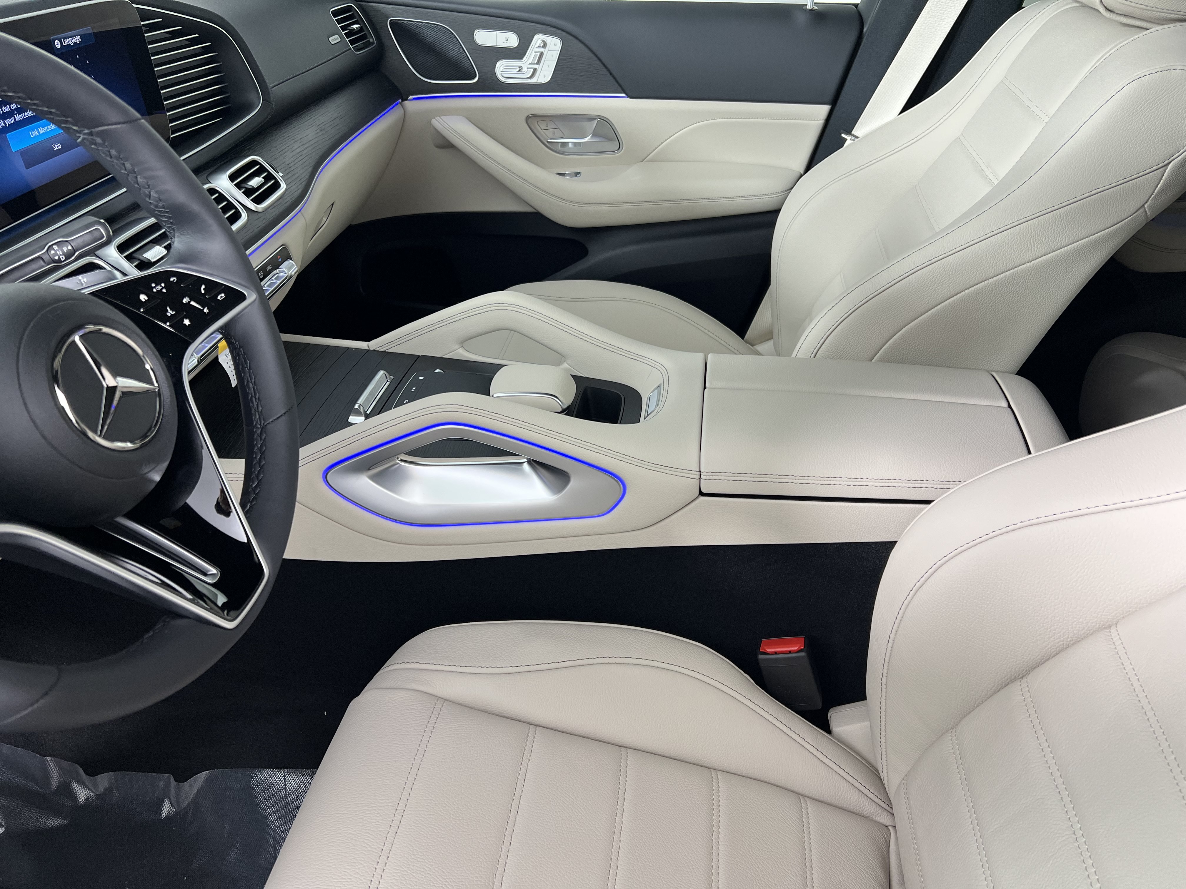 New 2026 Mercedes-Benz GLE 450 4MATIC Coupe image 4