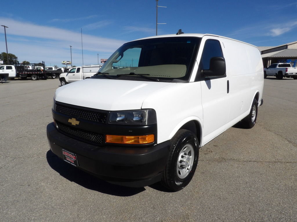 Used 2022 Chevrolet Express 3500 w/ Driver Convenience Package image 57
