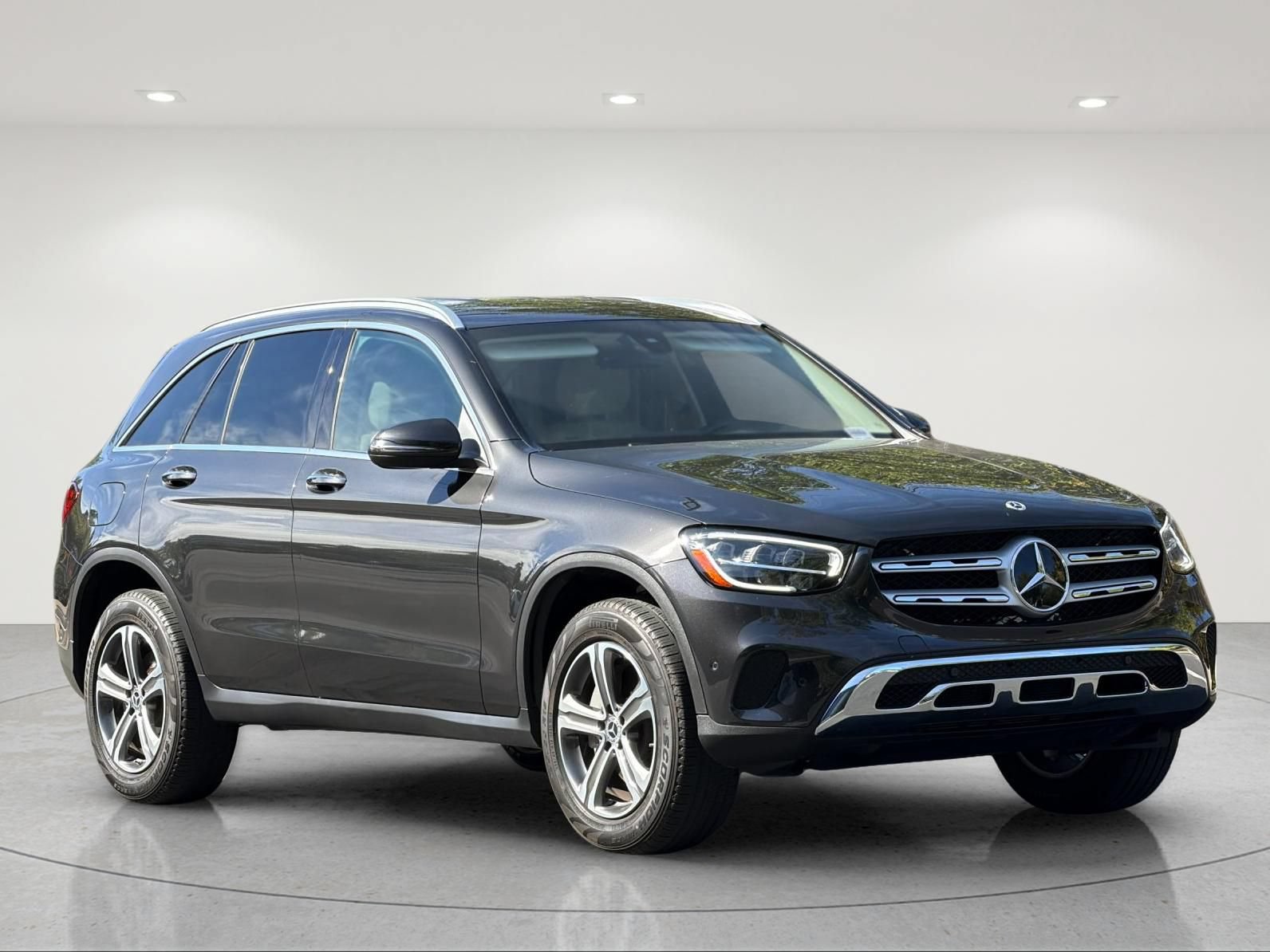 Used 2021 Mercedes-Benz GLC 300 4MATIC image 7