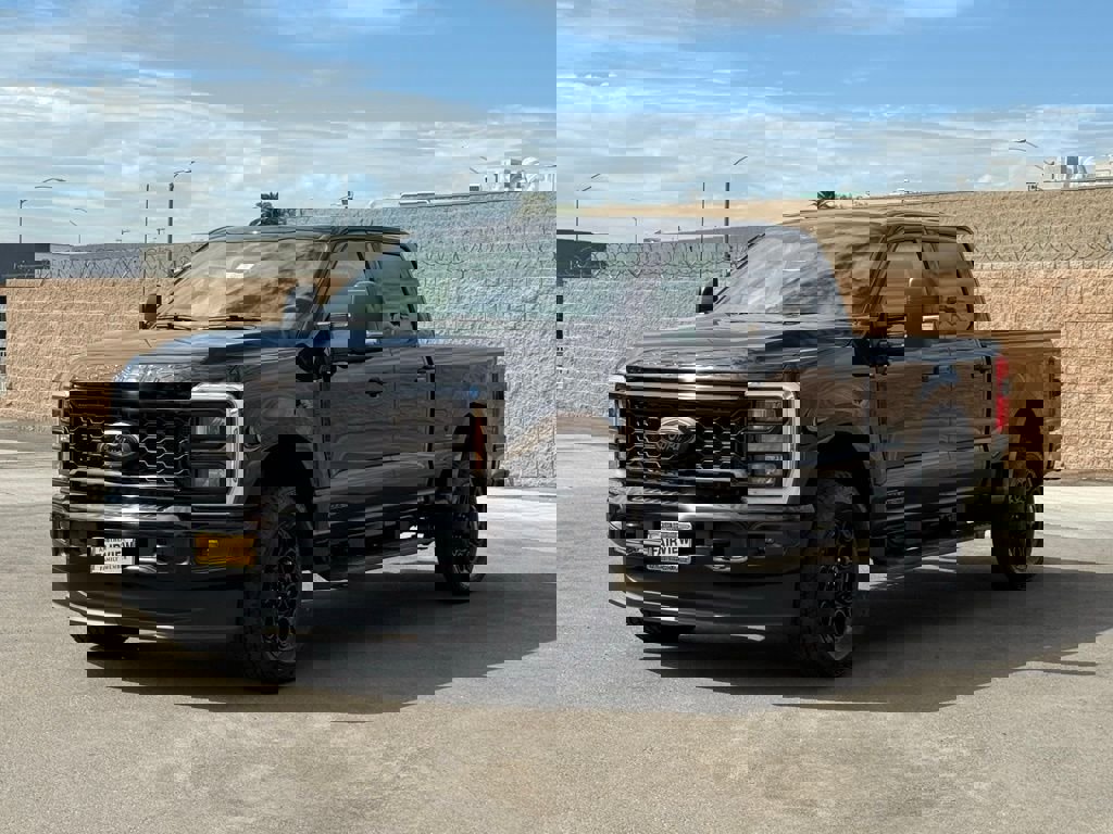 New 2026 Ford F250 XLT w/ XLT Premium Package image 6