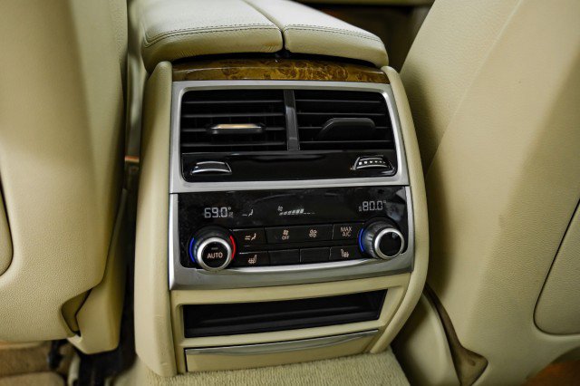 Used 2017 BMW 740i xDrive AWD SUNROOF LEATHER HEATED SEA image 33