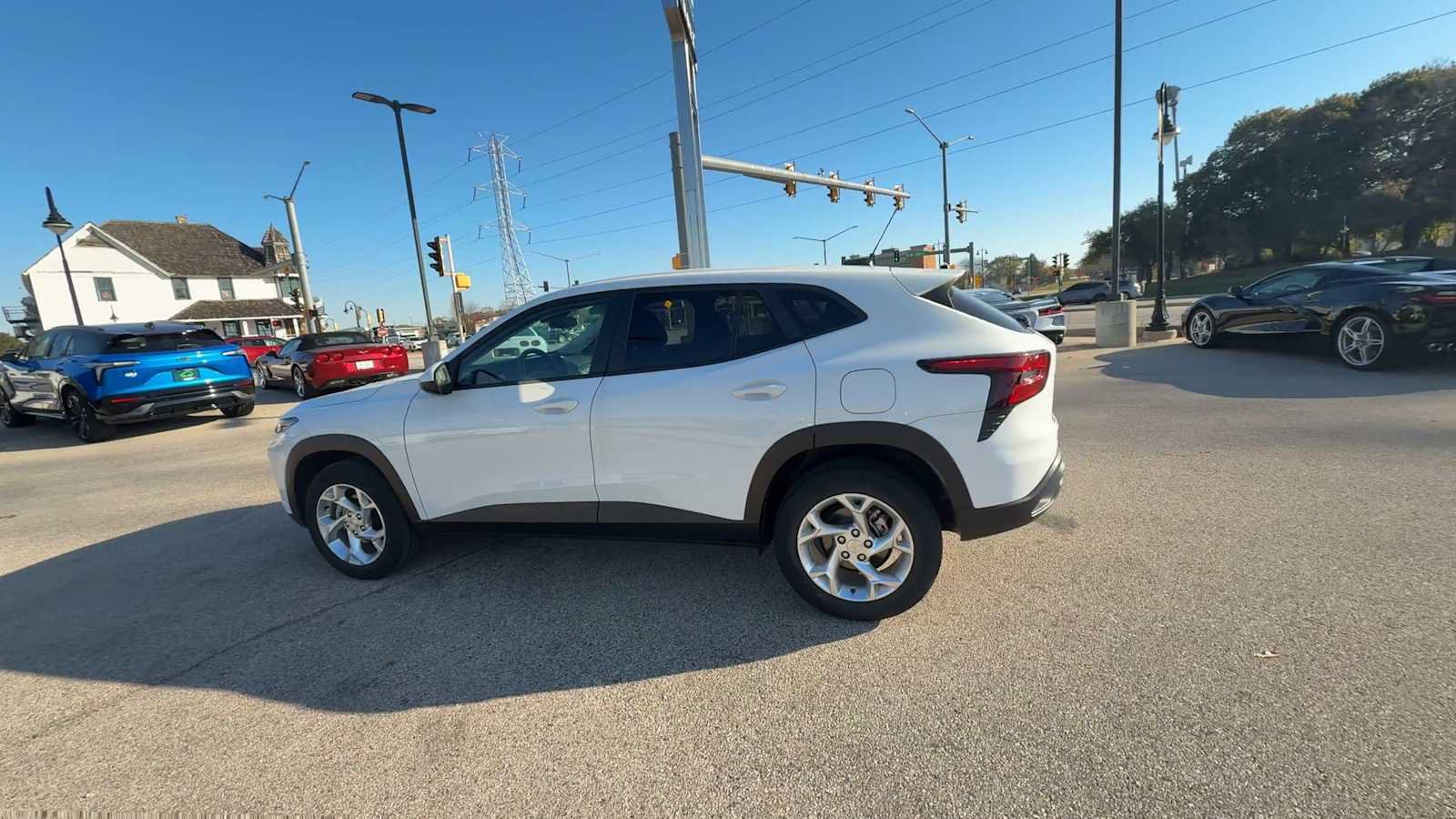 Certified 2024 Chevrolet Trax LS w/ LS Convenience Package FWD image 5
