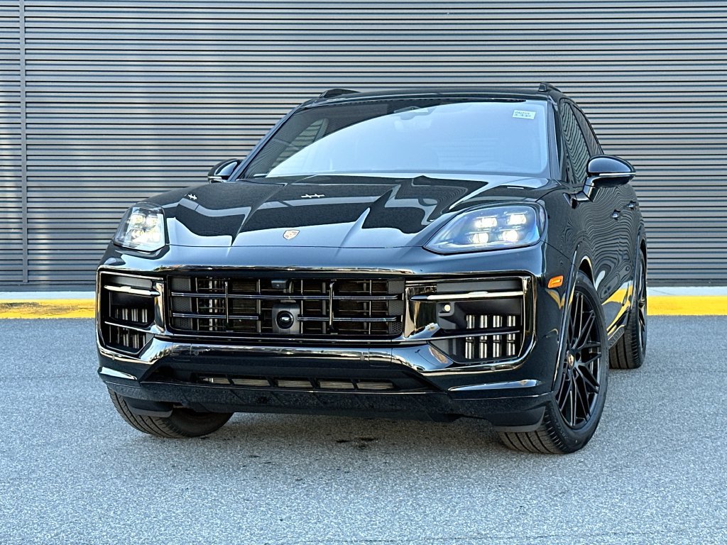 New 2027 Porsche Cayenne GTS AWD/4WD image 1
