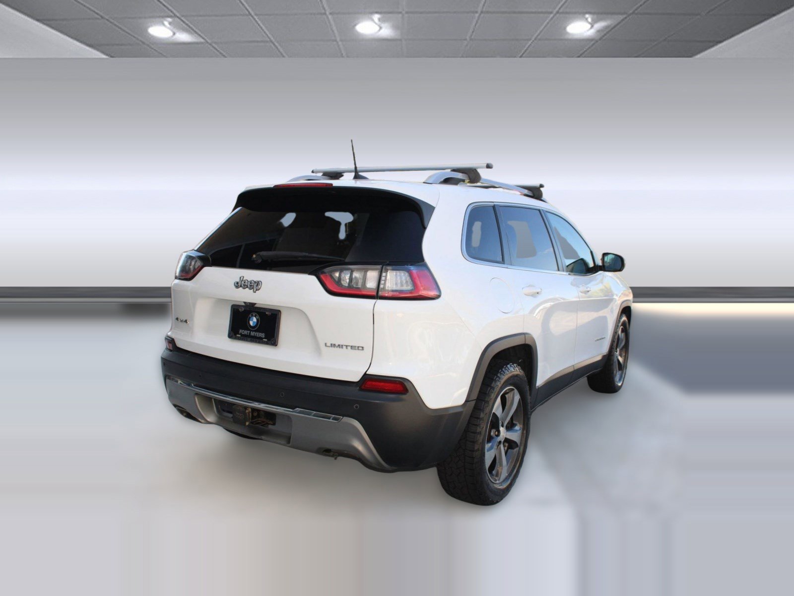 Used 2019 Jeep Cherokee Limited w/ Trailer Tow Group image 9