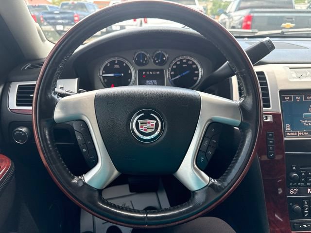 Used 2011 Cadillac Escalade Premium AWD/4WD image 26