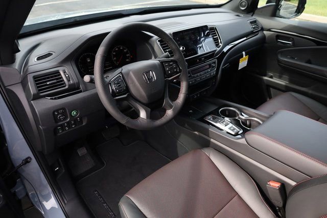 New 2026 Honda Ridgeline Black Edition image 12