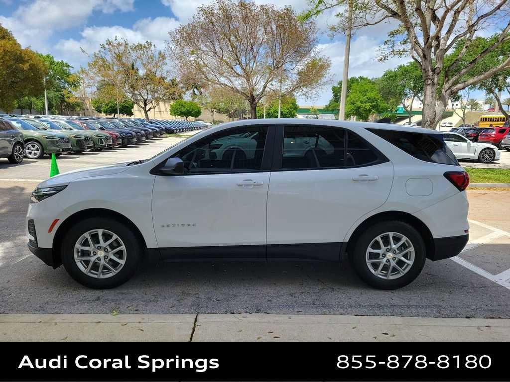 Used 2022 Chevrolet Equinox LS FWD image 5