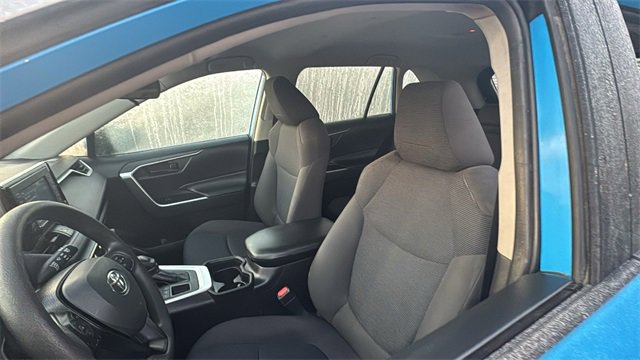 Used 2019 Toyota RAV4 LE image 25