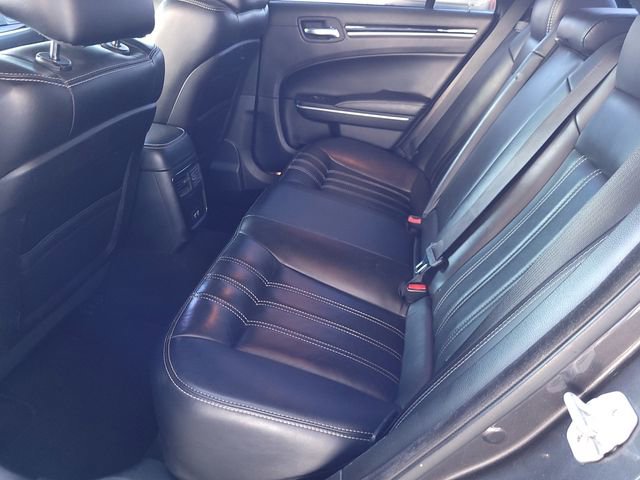 Used 2019 Chrysler 300 S image 18