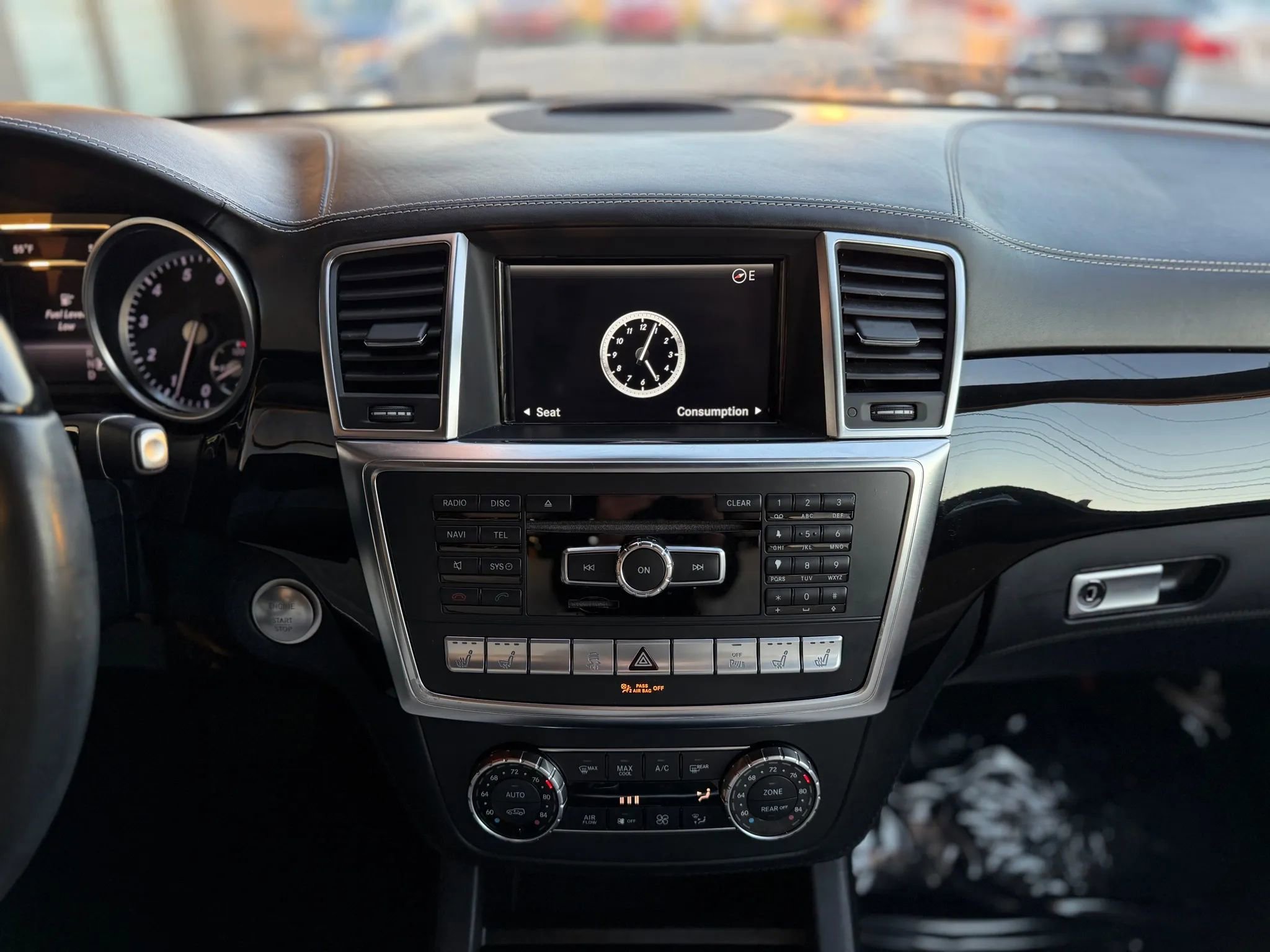 Used 2015 Mercedes-Benz GL 550 4MATIC image 21